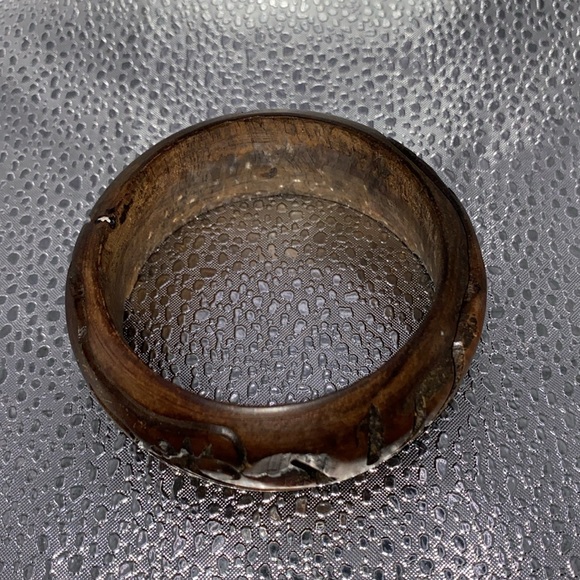 Vintage Wooden Hand Carved Bangle - Picture 5 of 5